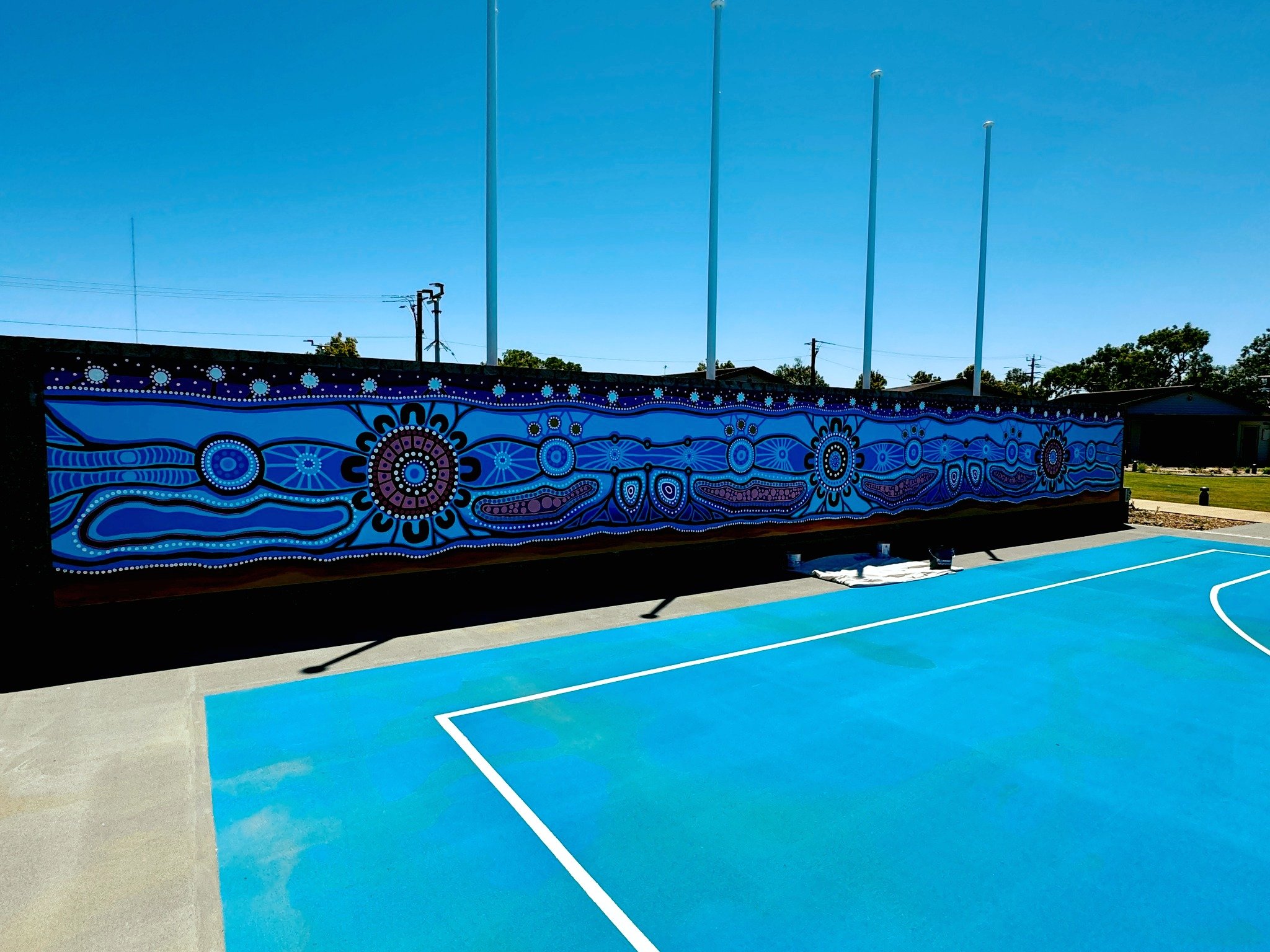 Well done to local Yamaji artist Nicole Dickerson who has created the basketball court mural at Geraldton&rsquo;s Aboriginal Short Stay Accommodation with @gbsc yurra! 🎨

Department of Communities 
Department of Housing and Works WA

#cityincolour #