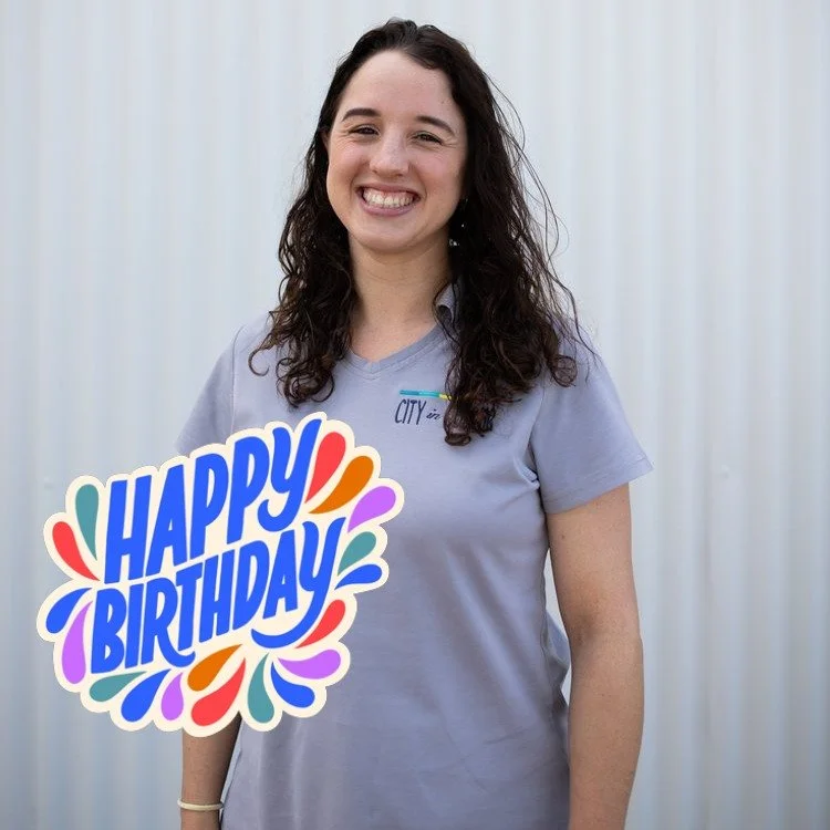 A big HAPPY BIRTHDAY Alicia!!! 🥳🎉🥂
