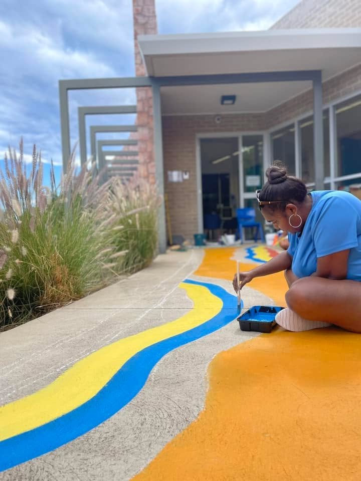 Well done to the talented Kyra on site at the Child &amp; Parent Centre - Rangeway with Yamaji Art 🎨

So happy to be able to donate the paints and help make this possible ❤️

#cityincolour #paint #painting #paintingcontractor #localsworkingwithlocal