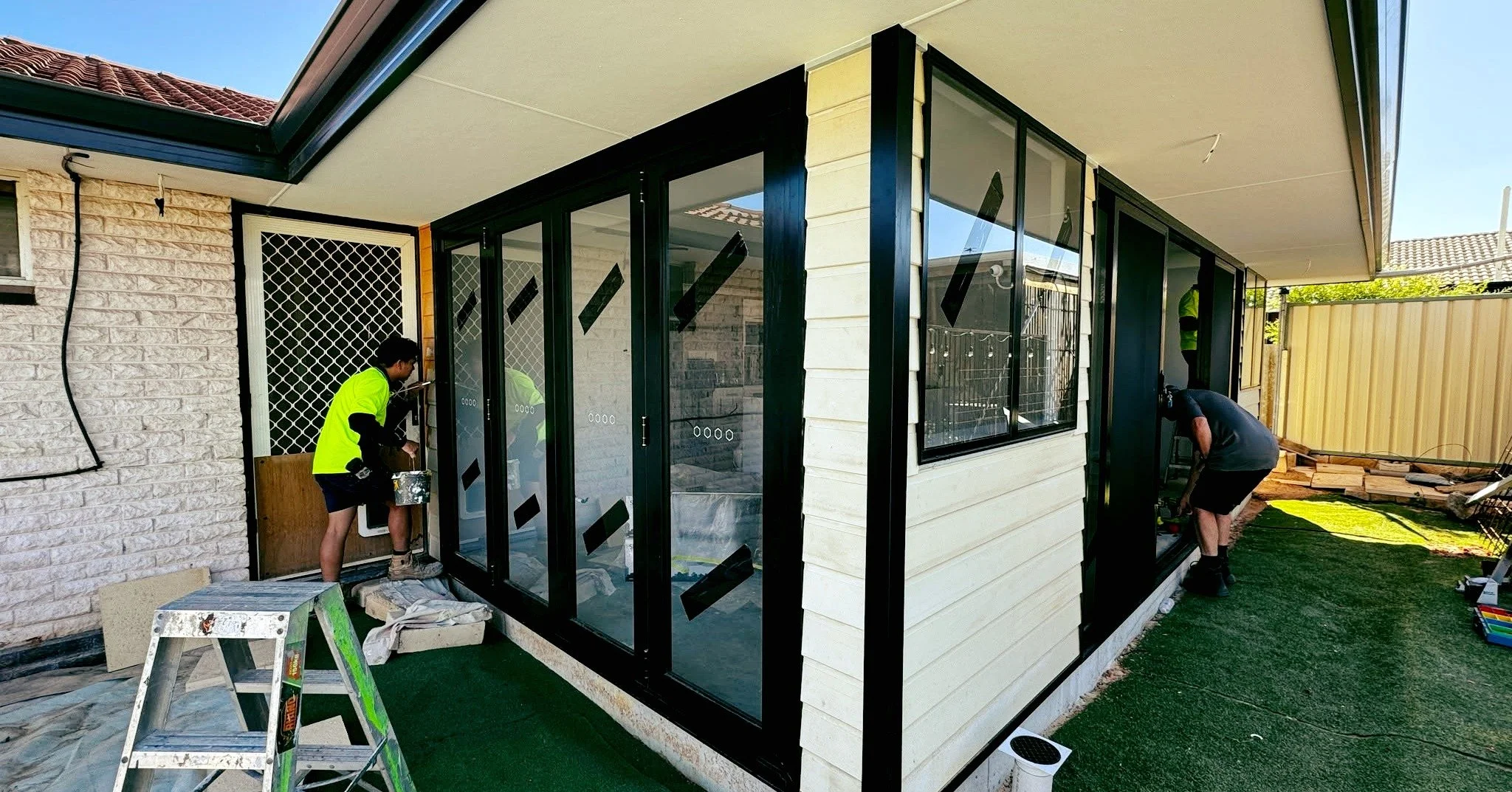 Working alongside @pschesterandson on a home extension project in Geraldton! 🏡

Great to collaborate with a trusted local team to help bring this project to life from the ground up.

#cityincolour #paint #painting #paintingcontractor #localsworkingw