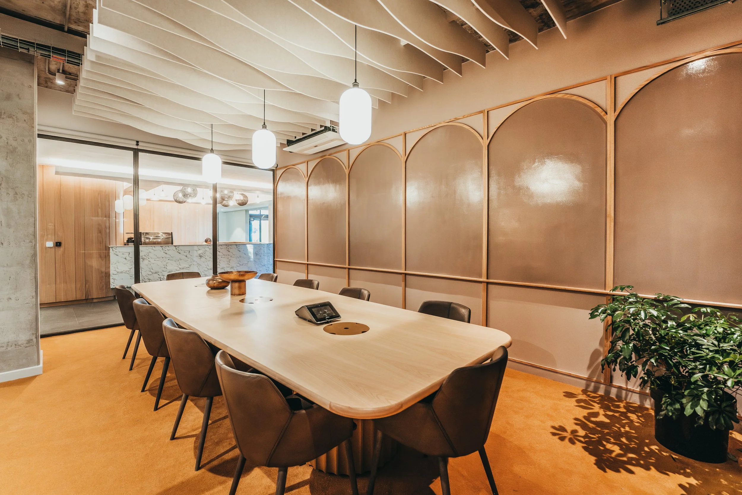 Boardroom 0.1 (2).JPG