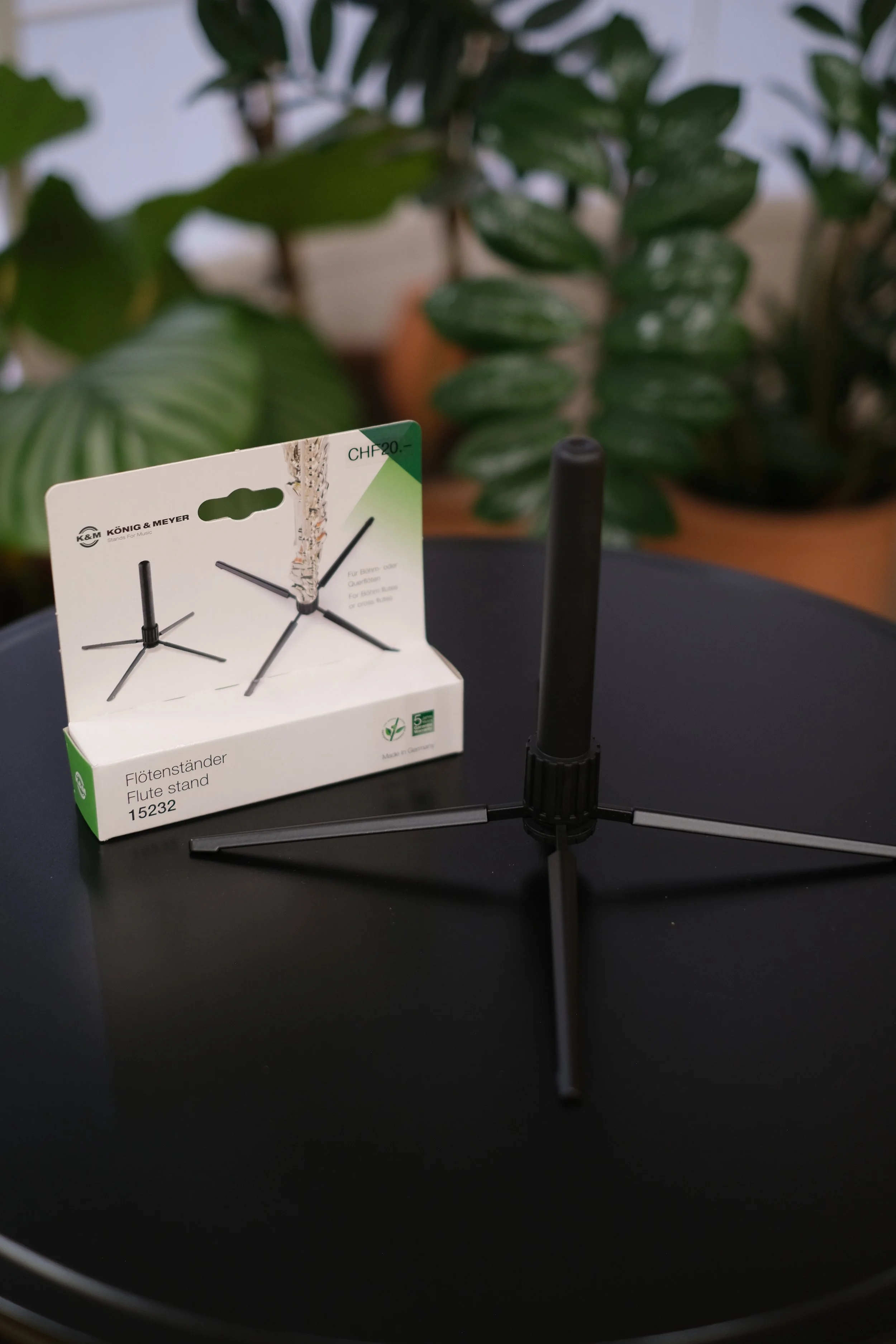 K&M Flute Stand