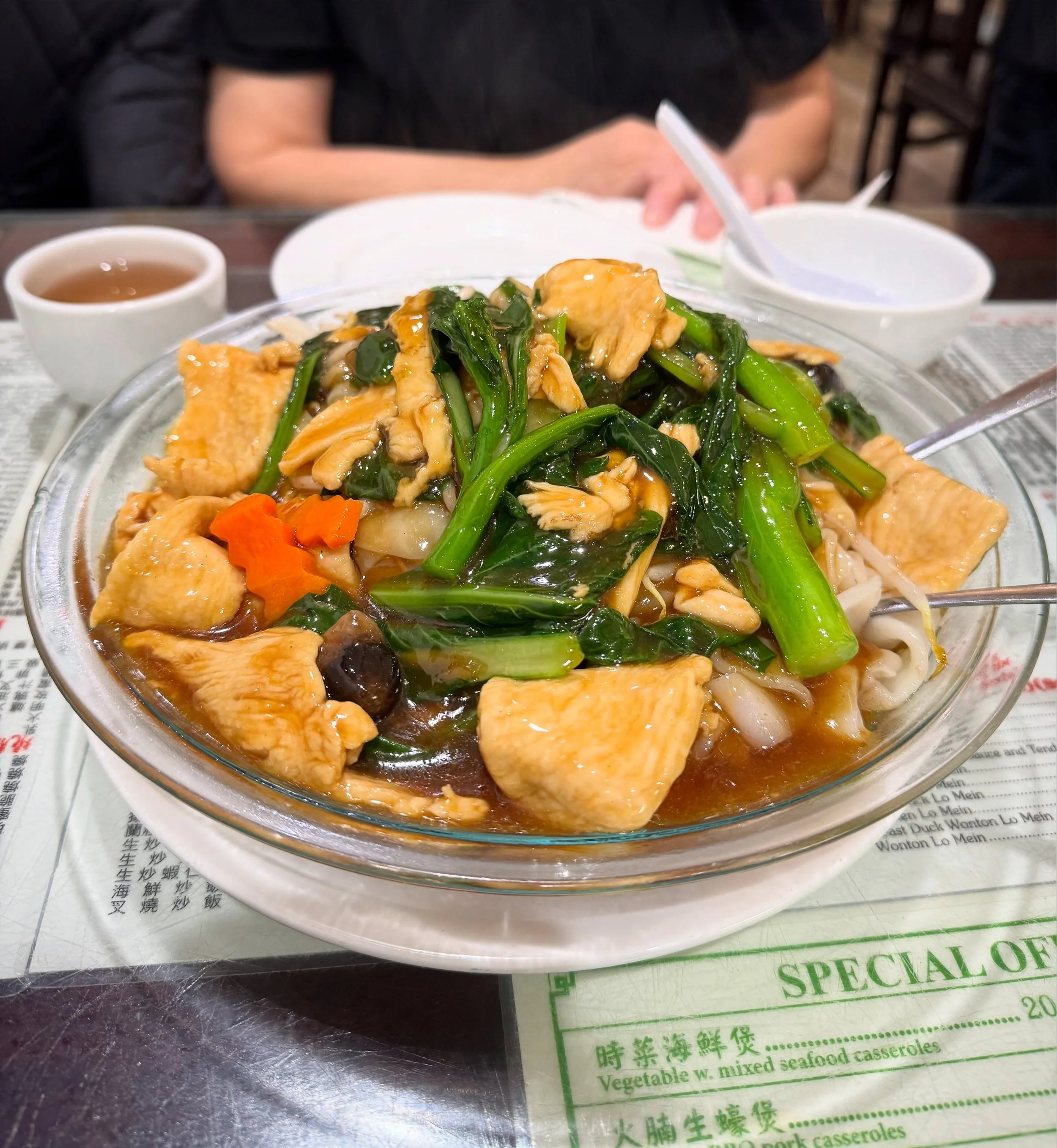 Have you tried our hor fun yet? These flat wide rice noodles are served in a savory gravy and your choice of meat. Different from the pan fried noodles and wonton mee soup but still a 10/10! Trust we&rsquo;re called NOODLETOWN for a reason 🍜😮&zwj;?