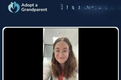 Volunteer Story: Steph and Mo’s Weekly Calls