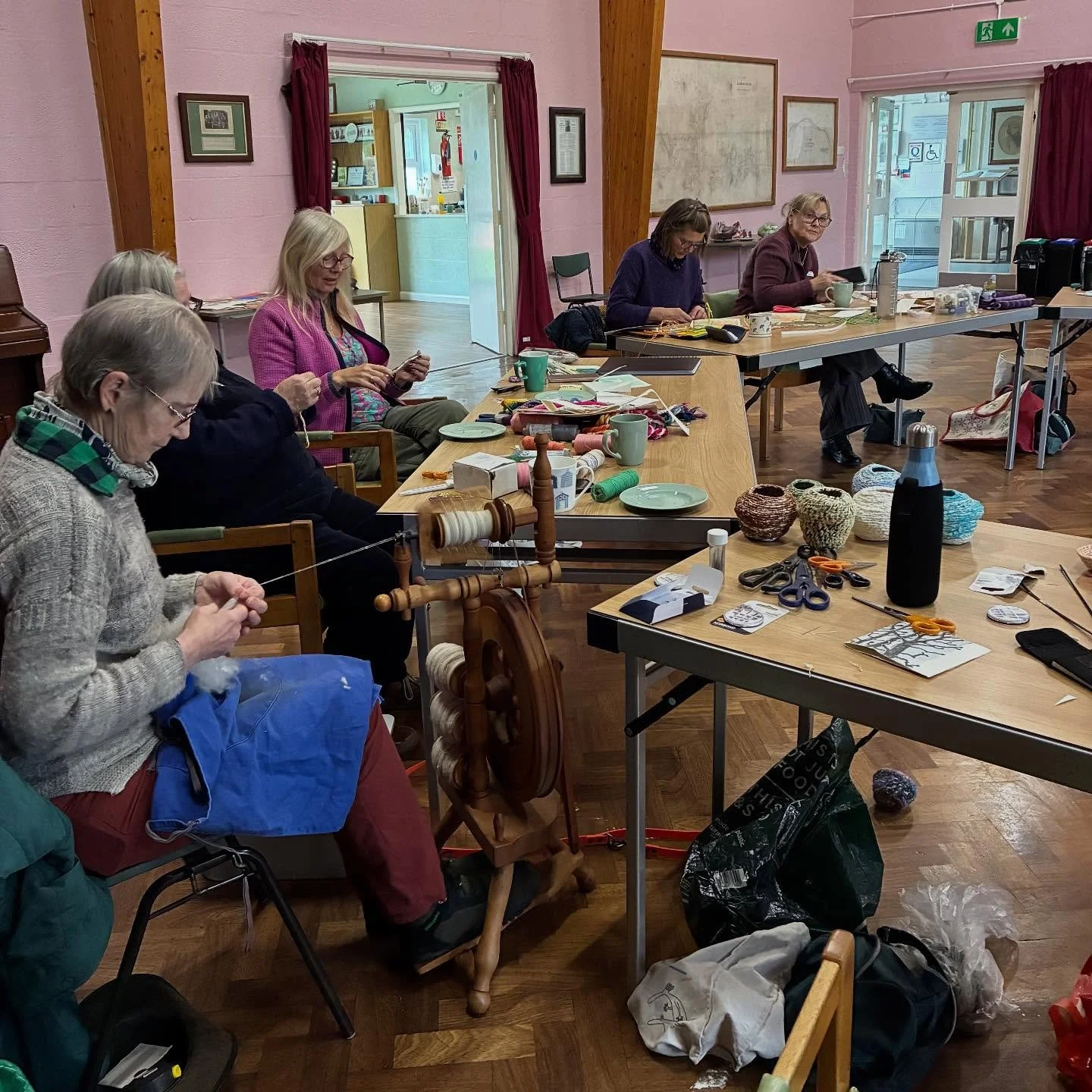 Teaching for the Montgomery Spinners and weavers on Saturday in Llanbrynmair. It was a lovely day - great women, great food (forgot to take a picture of the spread but there is one of the empty plates), a super cute dog and at the end of the day some