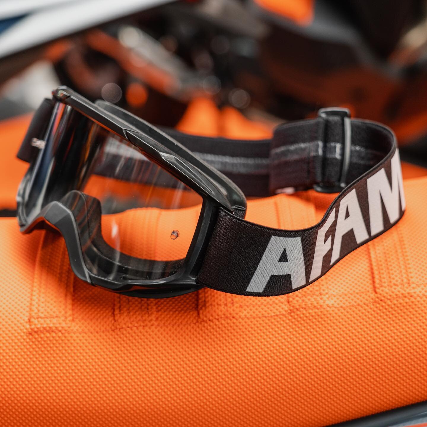 Hola y bienvenido a AFAM GROUP, líderes en la producción y distribución de piezas de desgaste y accesorios de primera calidad para motocicletas.

En 2021 comenzamos a encender un fuego, una nueva aventura que necesitábamos emprender. Había una necesidad de evolucionar, de desbloquear nuestro verdadero pote