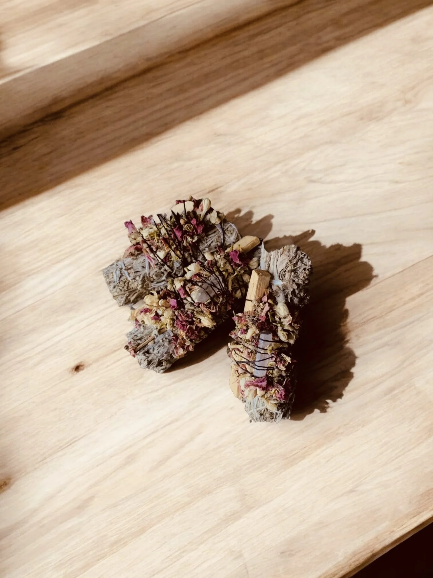 Mugwort & Palo Santo Ritual Bundle