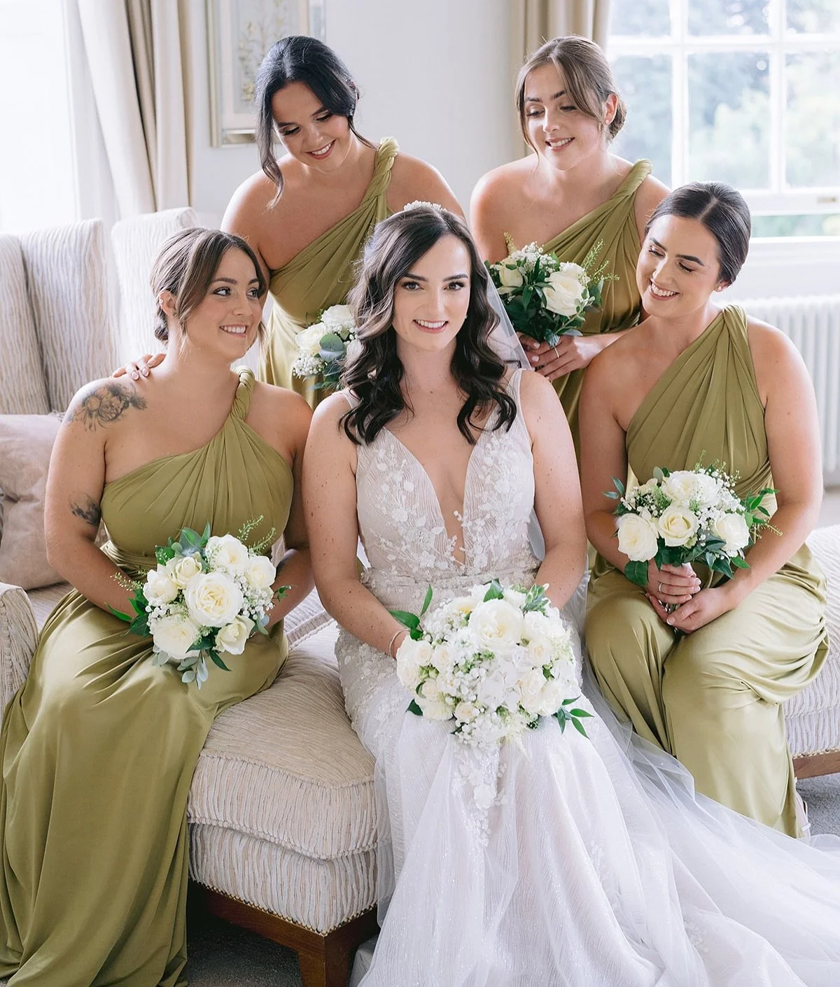 W E have SO many stunning galleries to share with you! I wanted to start with Kay&rsquo;s (thank you to the insanely talented @saracooperphotography) for a few reasons&hellip;. 

Firstly Kay was the sweetest bride to work with from the very first enq