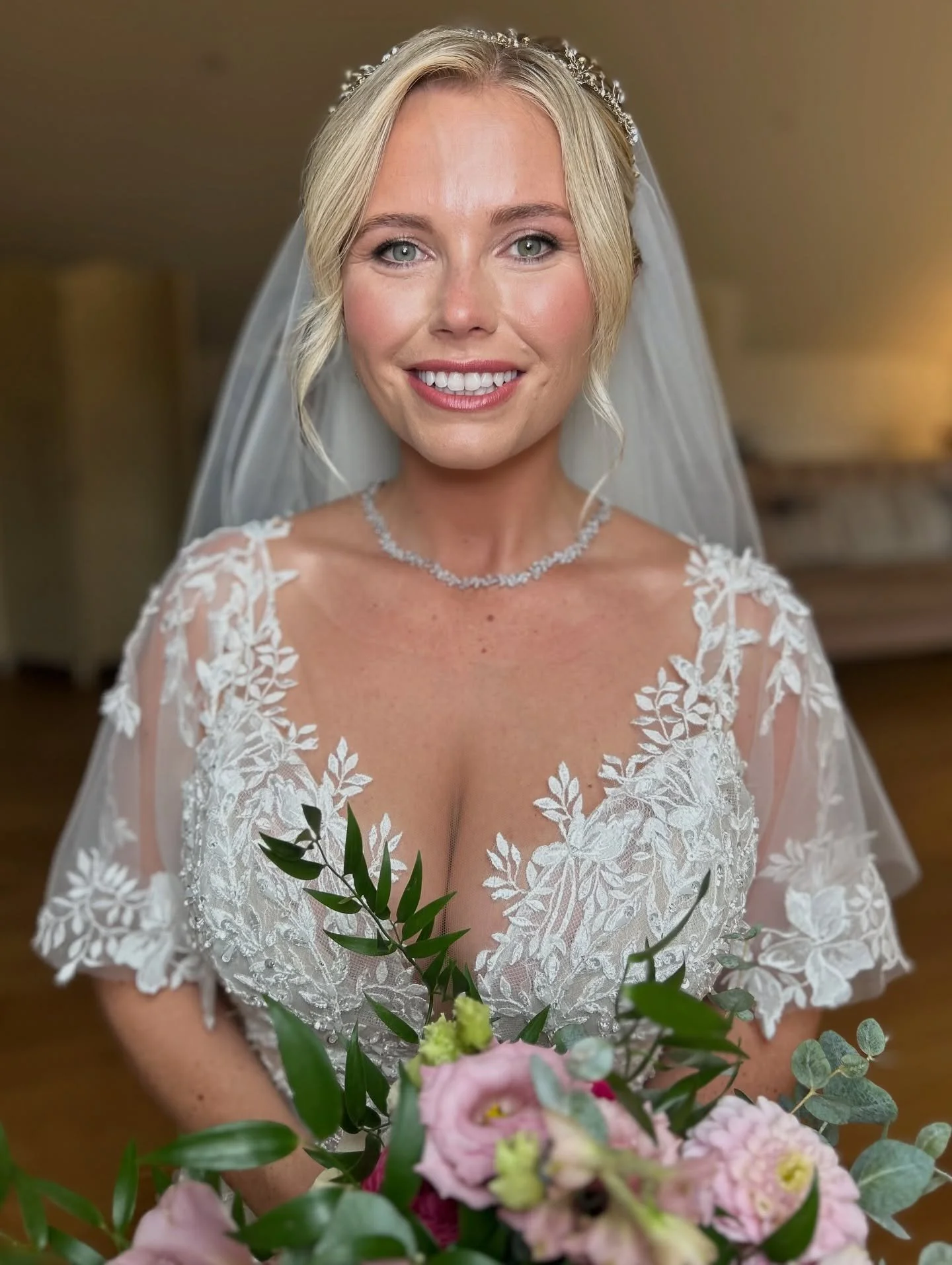 T I P H A N I E 🤎

I have been so so excited to share these with you all. Tiph and Josh got married at @hyde_house last weekend and to say the morning was a dream would be an understatement. Tiph and her bridal party were absolute angels- so kind, a