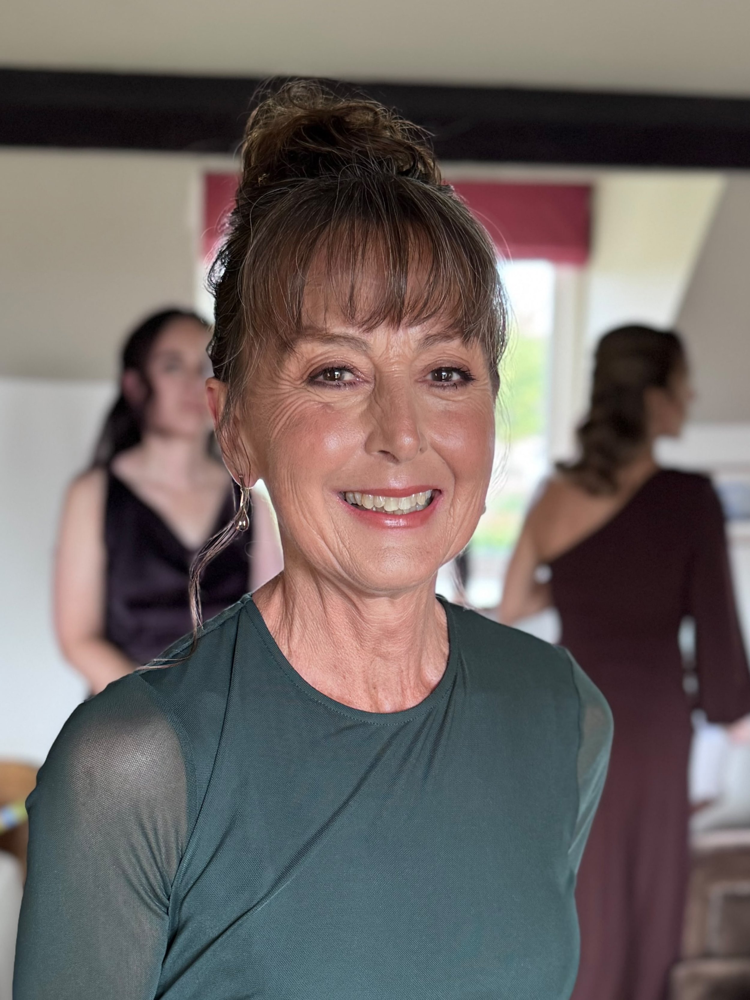 B E C A U S E one of our favourite parts of a wedding morning will always be our mums 🤎

The mums who might feel a little unsure about having their hair and makeup done, who perhaps haven&rsquo;t had their makeup professionally applied in years, or 