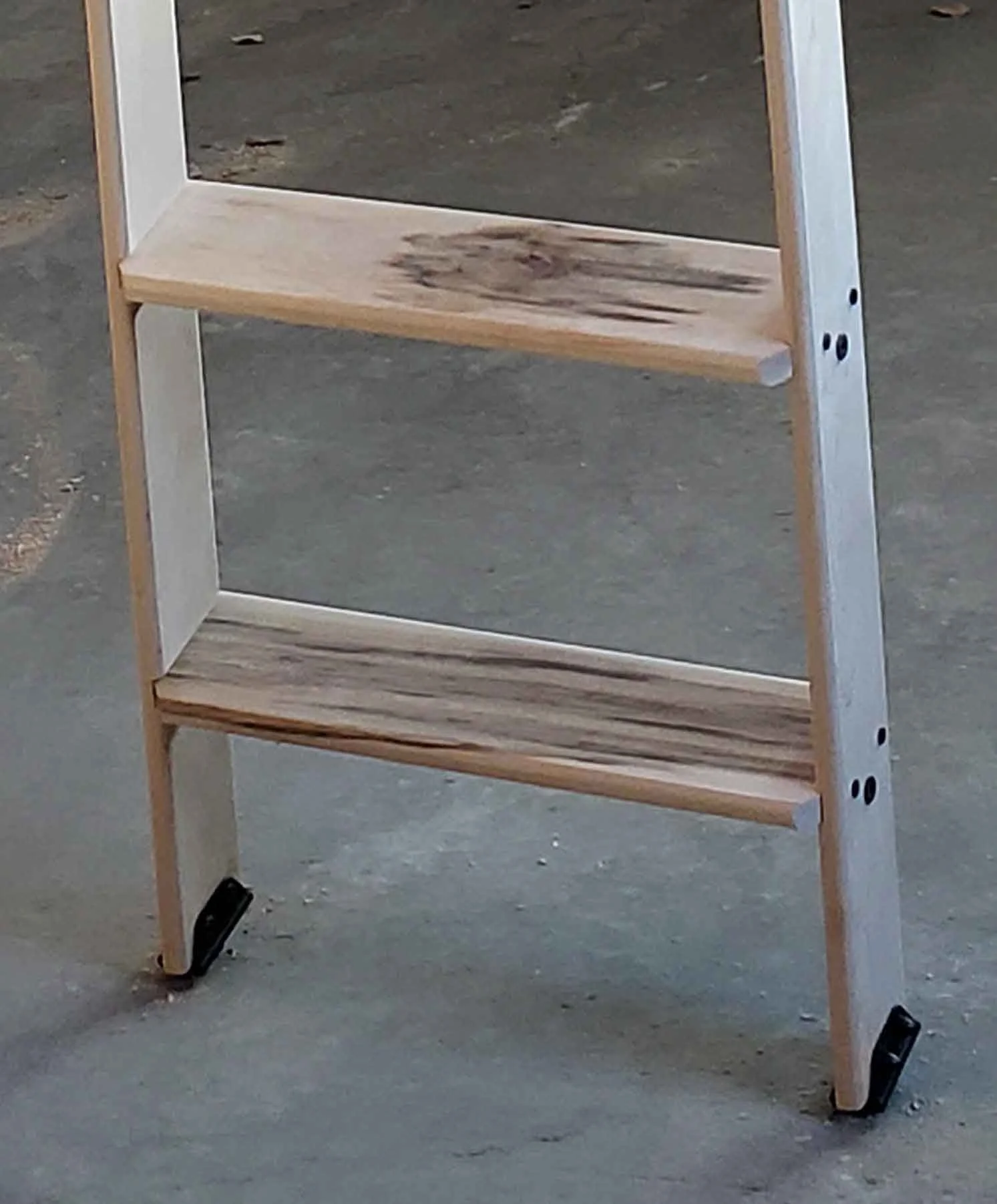 Non-skid-feet-on-a-maple-ladder.jpg