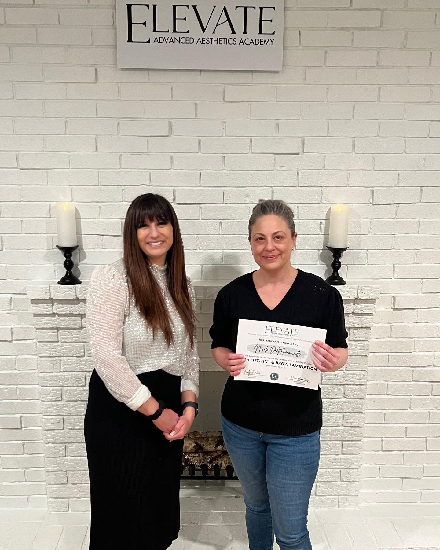 Congratulations Nicole (@simplynails_fairhaven) on your Lash Lift/Tint + Brow Lamination certification! Your attention to detail was impressive and we can't wait to see more pictures of your work!

In the state of MA, it is required that you are cert