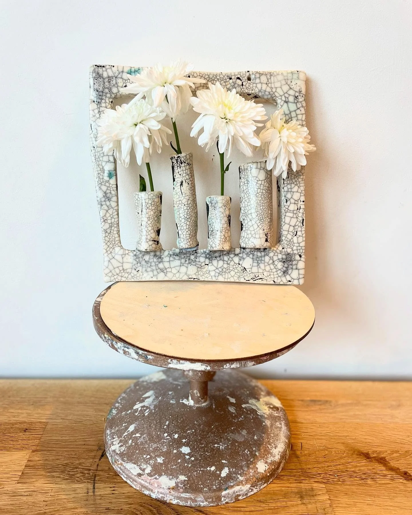 Vase#gemmabrothers#handmade#pottery#handmadeisbest#bristolmaker#interiordesign#interiorideas#homestyling#interiorinso#eclectricinteriors#bristolinteriordesigner#ilovetomake#gemma_brothers#allthehastags#letthefunbegin#joyofcolor#styling#maker#shaker#d