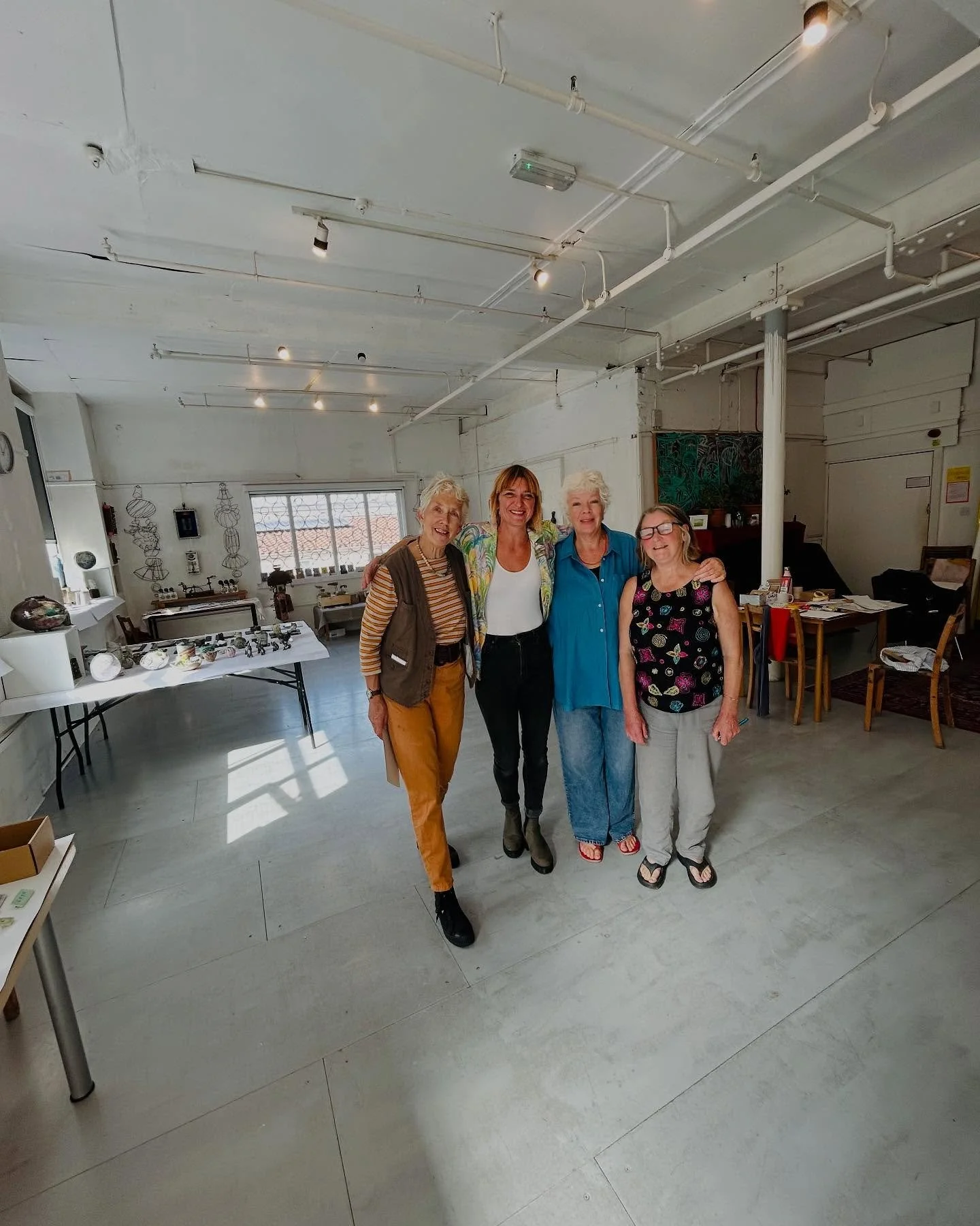 The lovely ladies i did the bs5 arts trail with ❤️ #gemmabrothers#handmade#pottery#handmadeisbest#bristolmaker#interiordesign#interiorideas#homestyling#interiorinso#eclectricinteriors#bristolinteriordesigner#ilovetomake#gemma_brothers#allthehastags#l