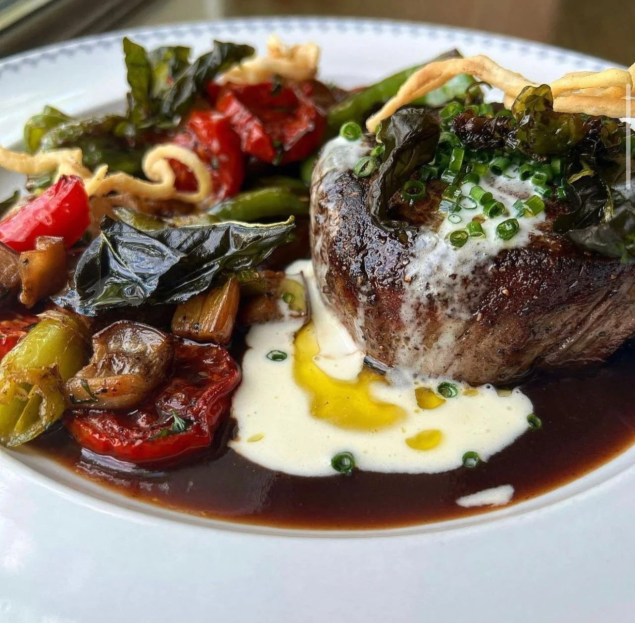 Celebrate the weekend at Nunzios!  On special this week is our Filet Mignon with long hots, fried egglplant, tomato, arugula, and sharp provolone!  Make your reservation today 🥩

#collingswood #collingswoodnj #haddonave #whyilovecollingswood #fresh 