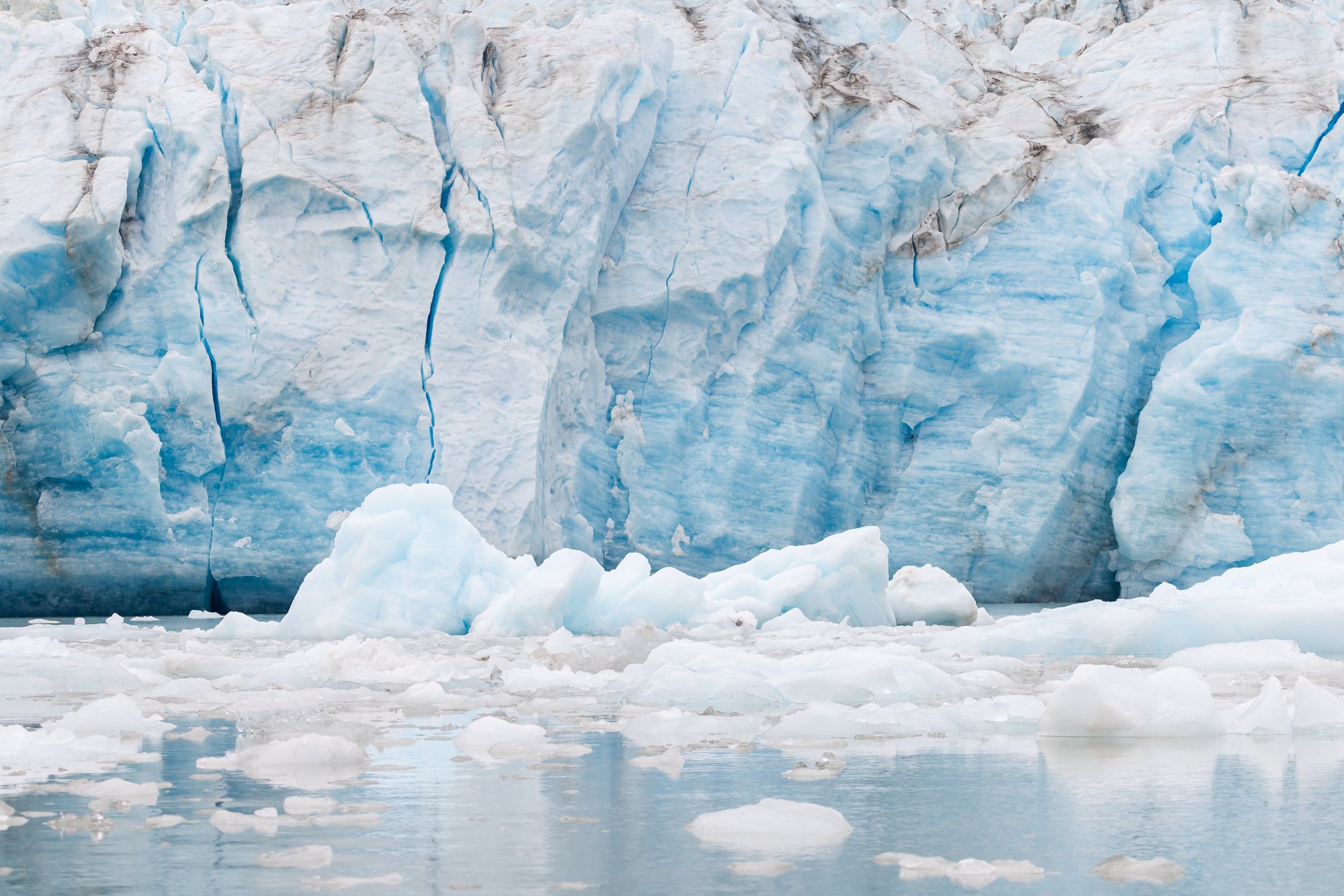 glacier-up-close-©NadeenFlynnPhotography-4000-3.jpg