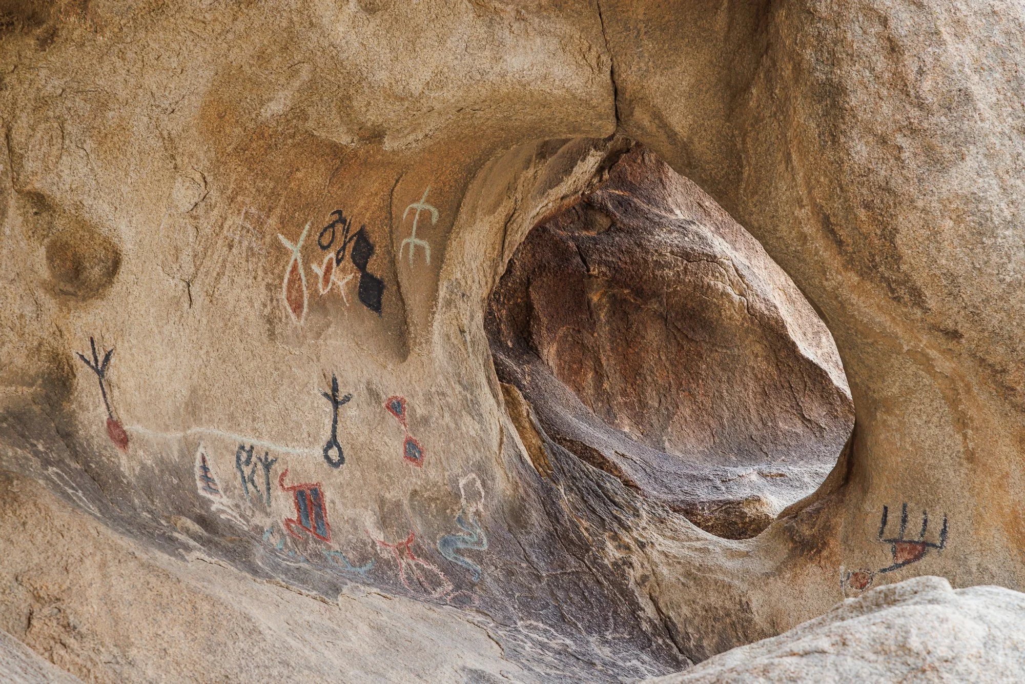 Joshua-Tree-Petroglyphs-©NadeenFlynnPhotograph-4263.jpg