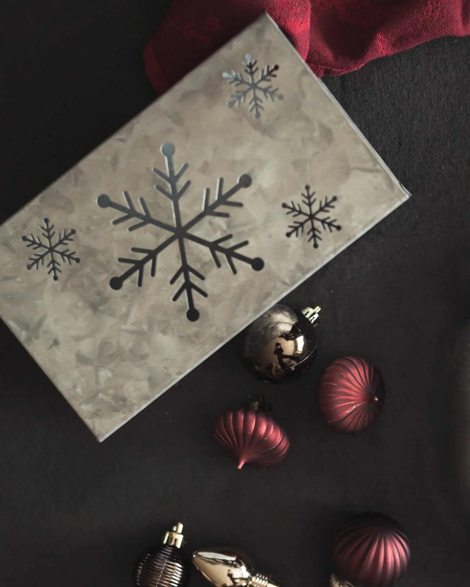 Snowball-Cookies-IG-©NadeenFlynnPhotography-4629.jpg