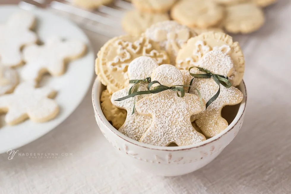 frosty-cookies-in-bowl-5627-2.jpg