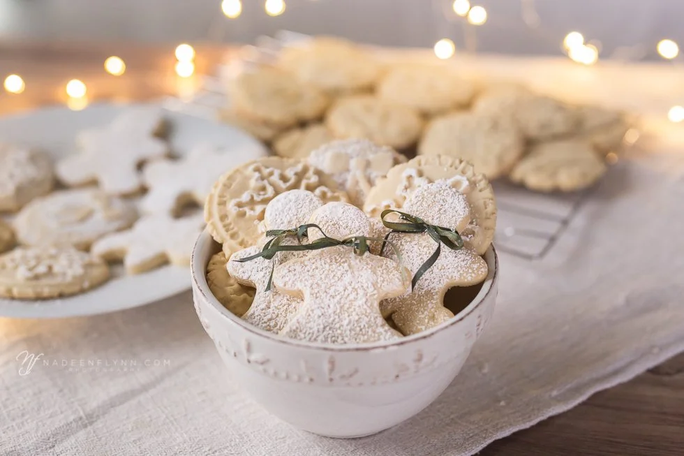 frosty-cookies-in-bowl-5633-2.jpg