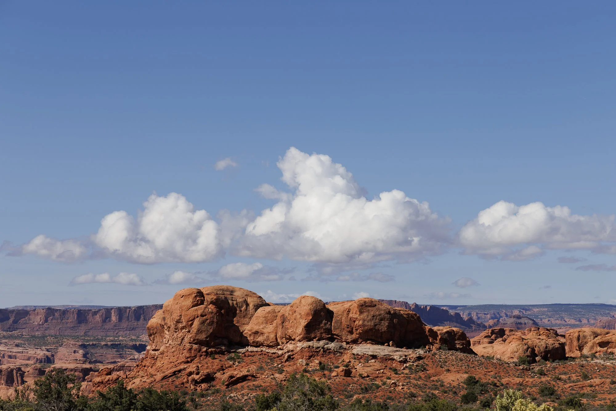 rocky-mound-arches-np-©NadeenFlynnPhotography-2138.jpg