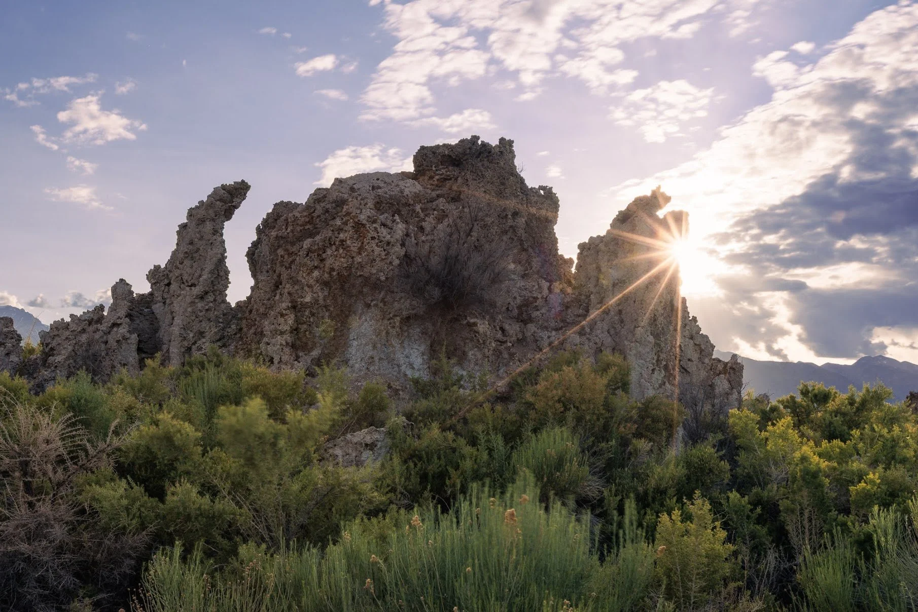 mono-lake-tufas.jpeg