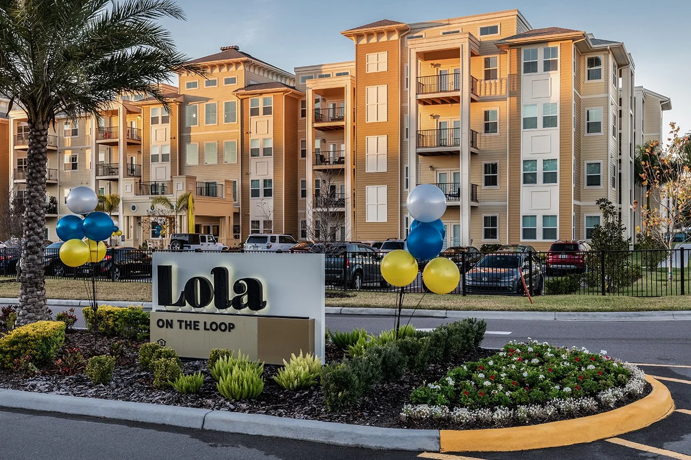 Lola Apartments