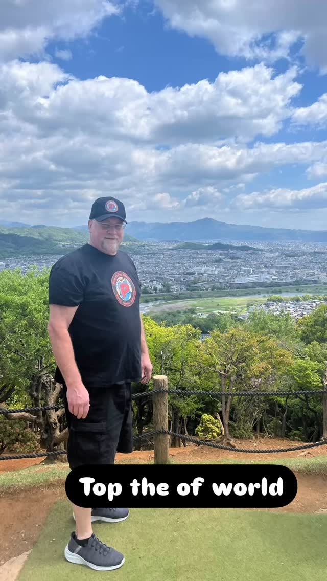 Up in the shy ..with monkeys … Kyoto