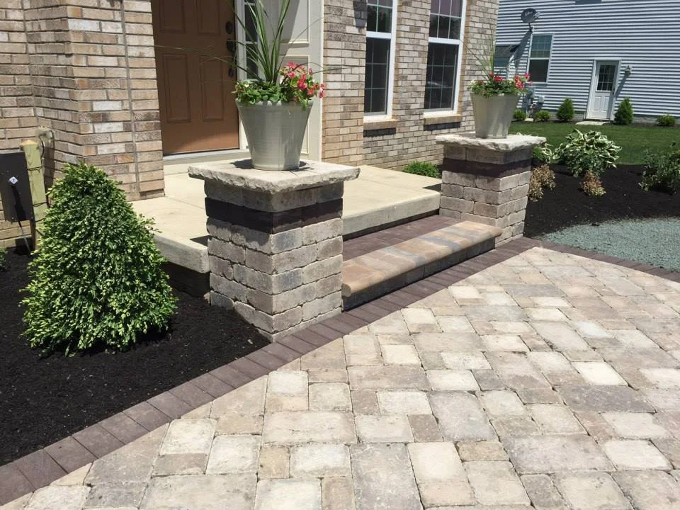 12 Beautiful Plantings to Add to Your Strongsville and Westlake, OH, Front Entrance for a Pop of Color
