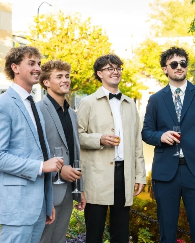 Happy New Year to every rep, spouse, and family that made this year unforgettable. Let&rsquo;s do it again in 2026. 🥂 

#FoxDoortoDoorSales #FoxD2D #FoxDoortoDoor