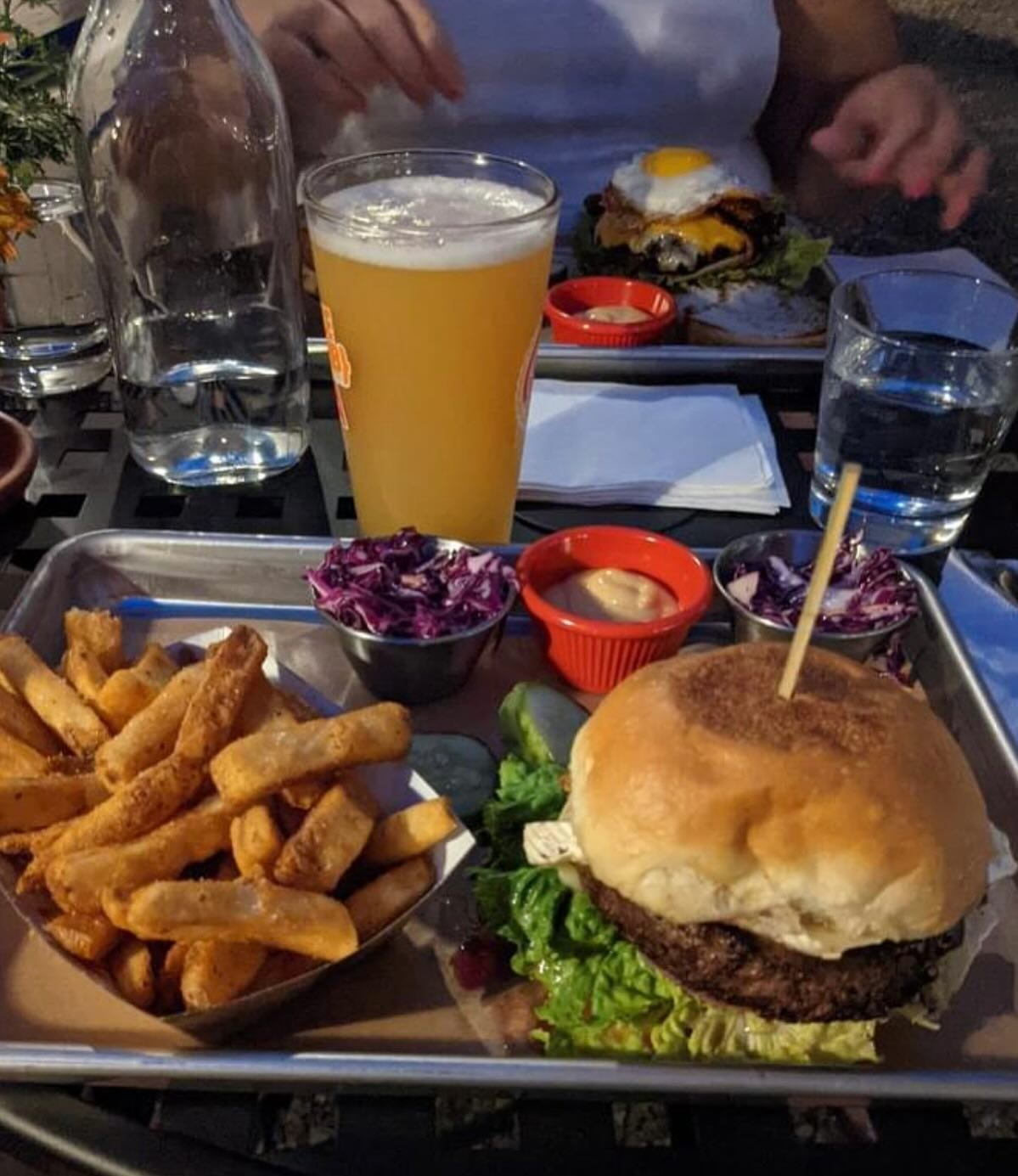 Burger✔️ Beer ✔️ Fun time with friends ✔️ wishlist complete!  #restaurant #instafood #mixology #instagood #foodie #hudsonvalley #tivoliny #kingstonny #rosendaleny #ulstercounty
#foodstagram #yummy #foodlover #instagood #delicious #healthyfood #homema