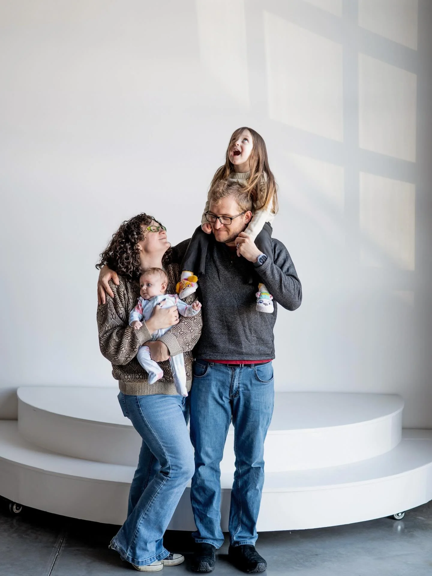The Landholm Family 💕 #omahaphotographer  #familyphotoshoot #studiosession
