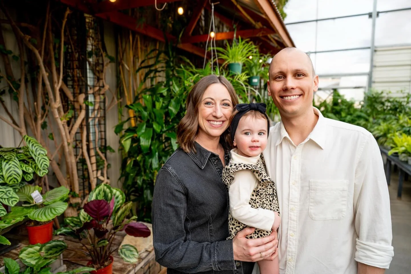 The Buss Family 💕 #omahaphotographer #iowaphotographer #familyphotos