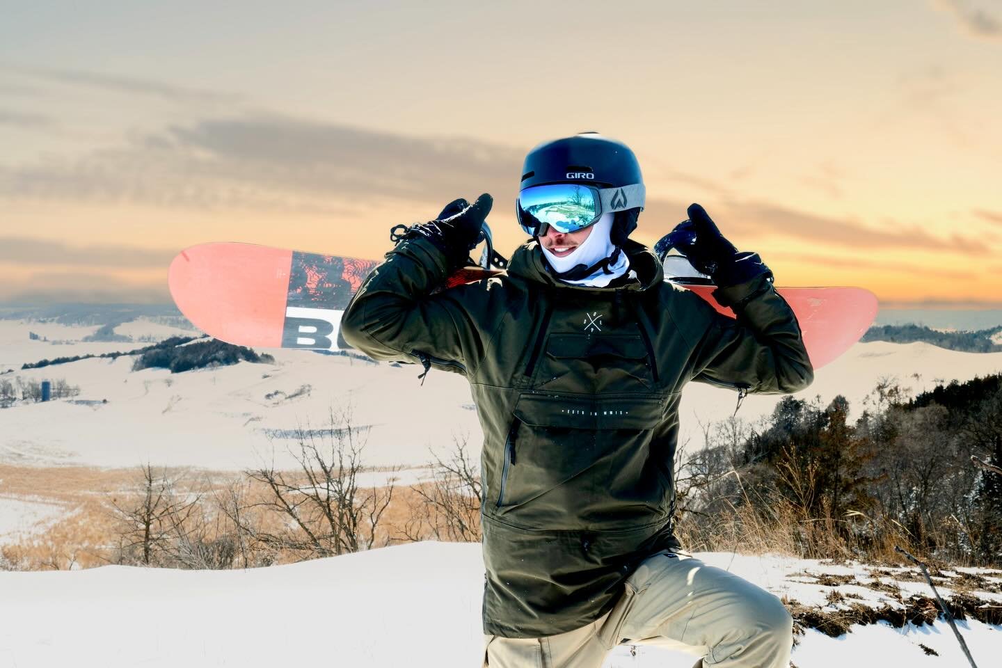 Jackson, fresh pow in Crescent, Iowa 🗻🌨️ #seniorphotos #iowaphotographer #seniorstyleguide