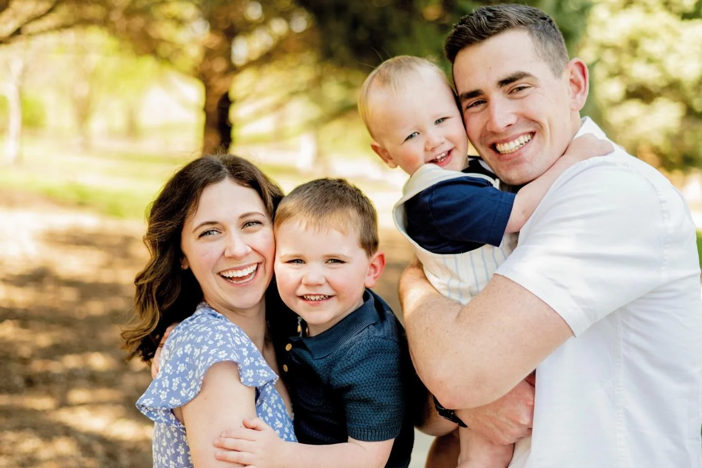 The Poldberg Family 💕 #omahaphotographer #iowaphotographer #familyphotographer