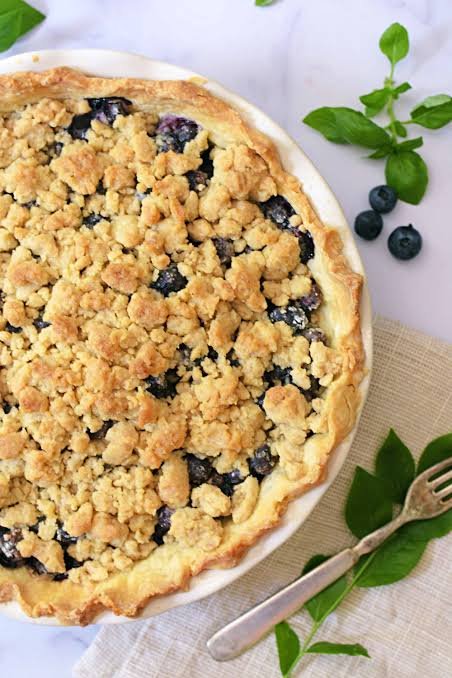 GF- blueberry crumb pie