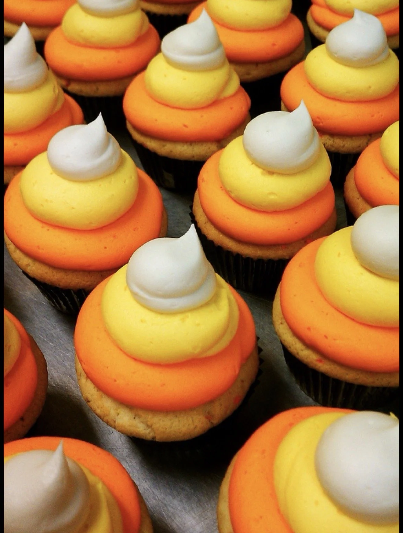 Candy corn cupcakes