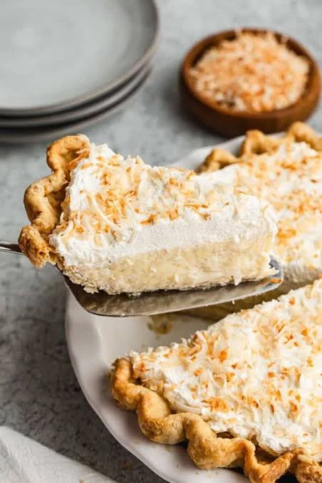 Coconut cream pie