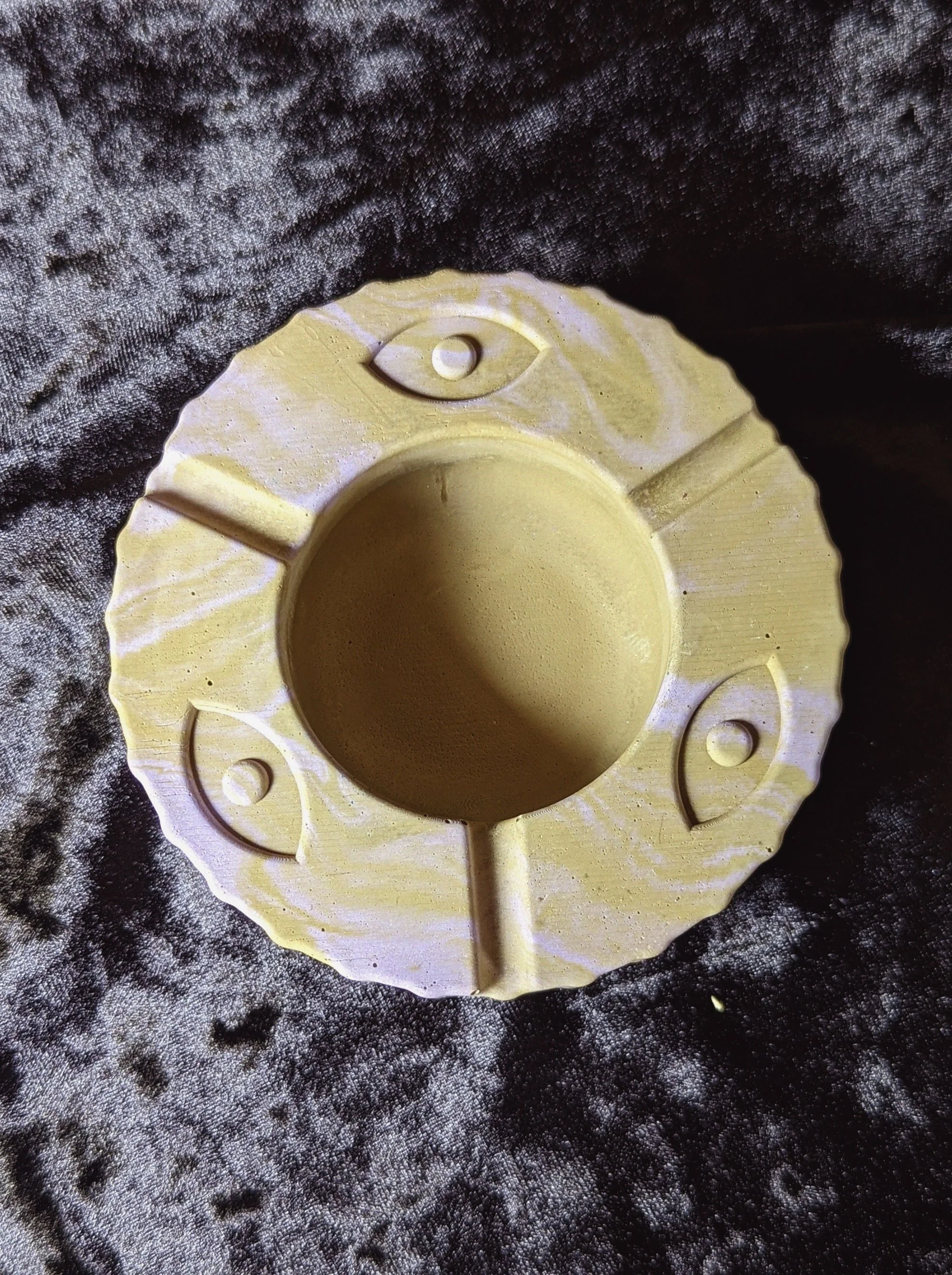 Ashtrays_Purple_Top.jpg