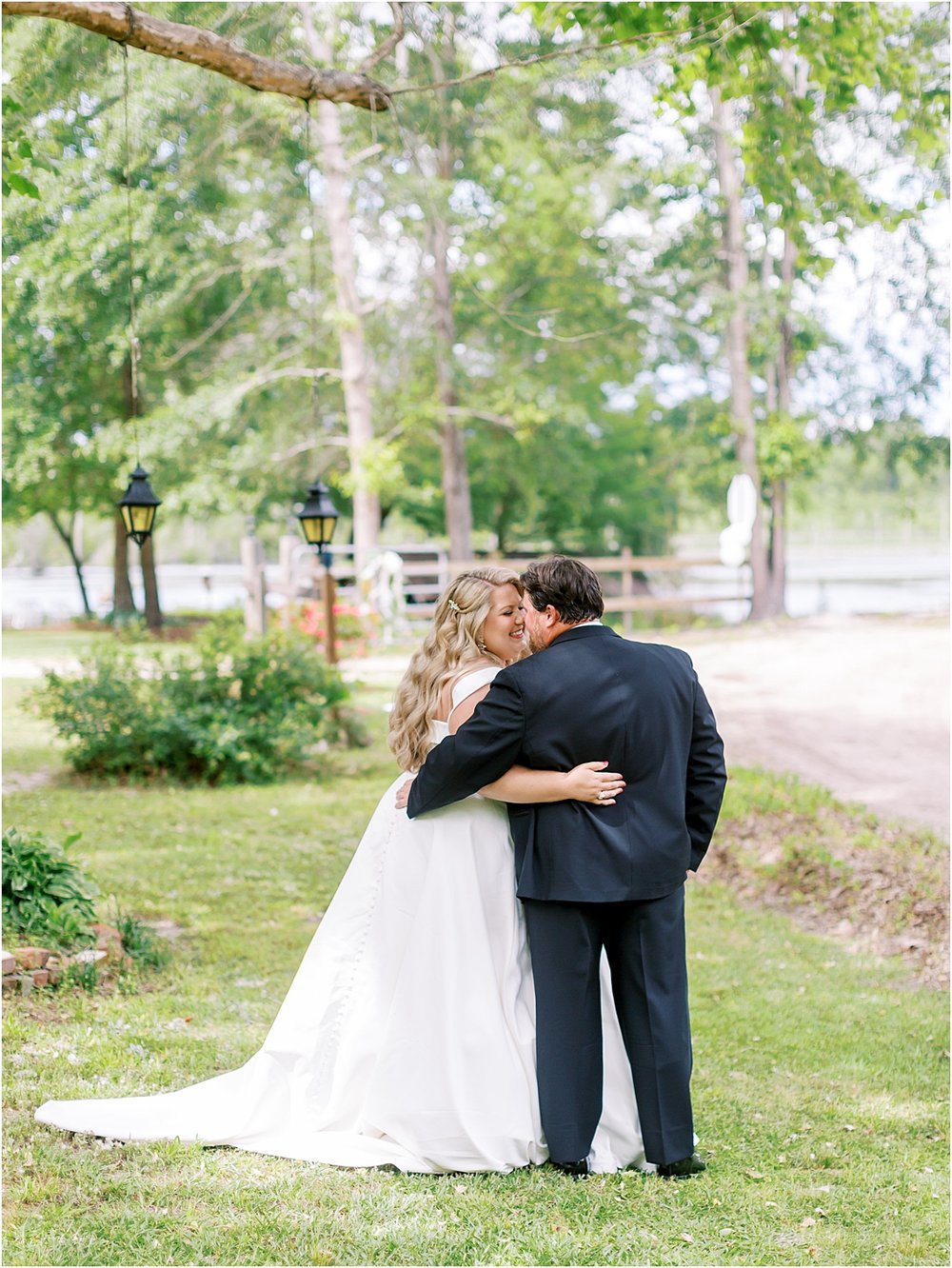 Romantic and sweet Bride and Groom pictures