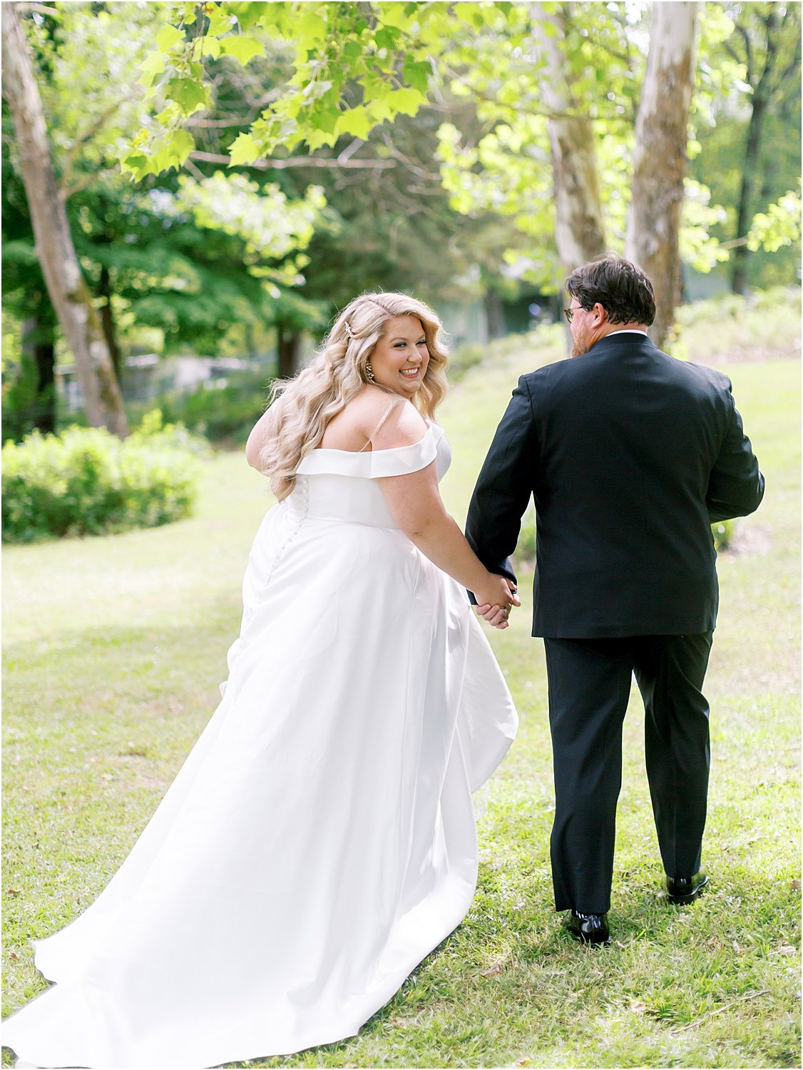 Happy as can be Southern elegant bride 
