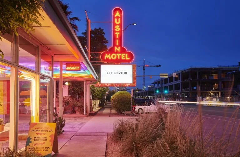 Austin-Motel-Exterior-Sign-x-Neon-2-Nick-Simonite-4ee20ea5c3d3306_4ee2113d-cf24-f76c-78df28a9fcf02c70-copy-768x504.jpg