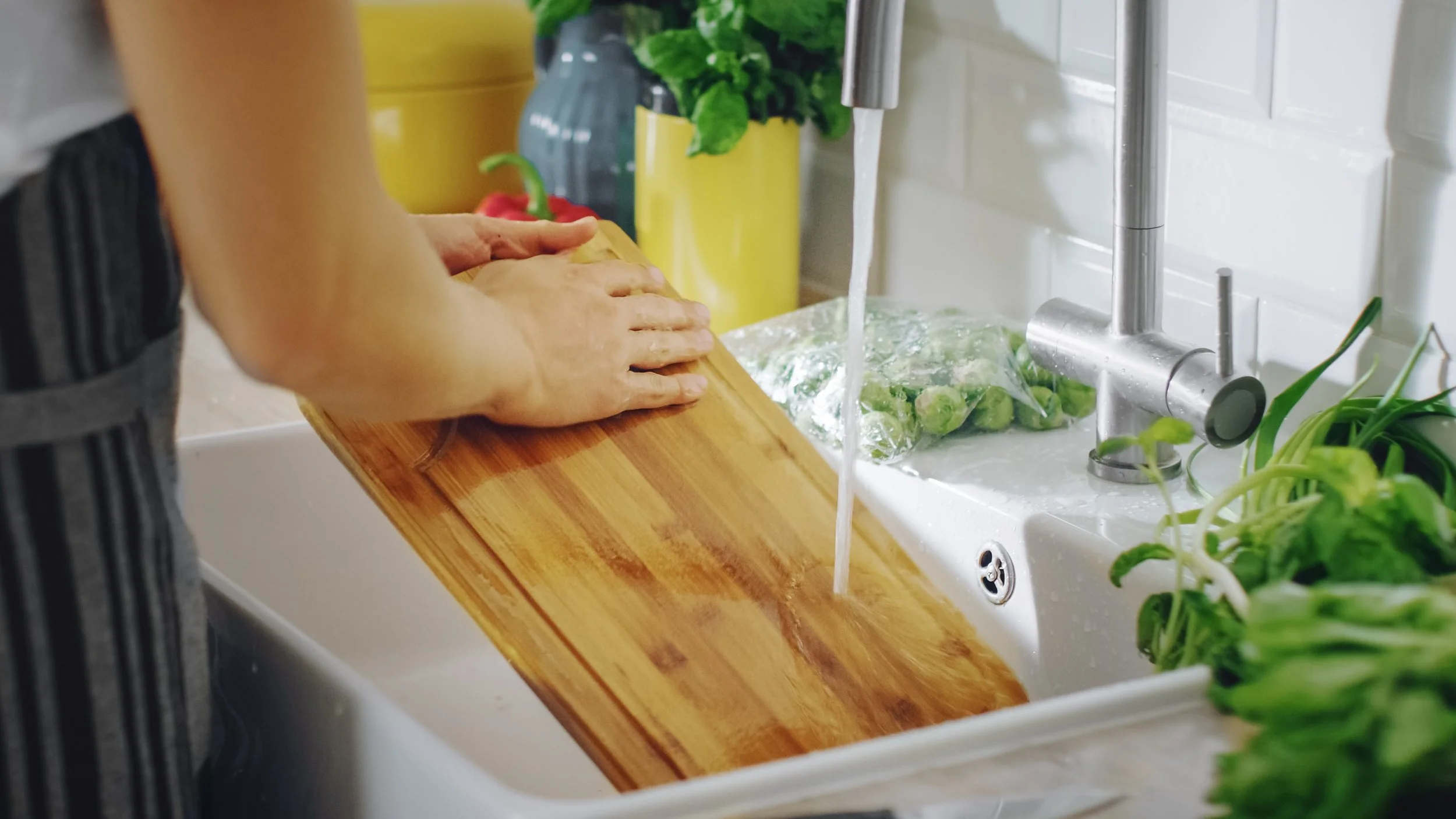 Prevent Warping of Wooden Cutting Boards