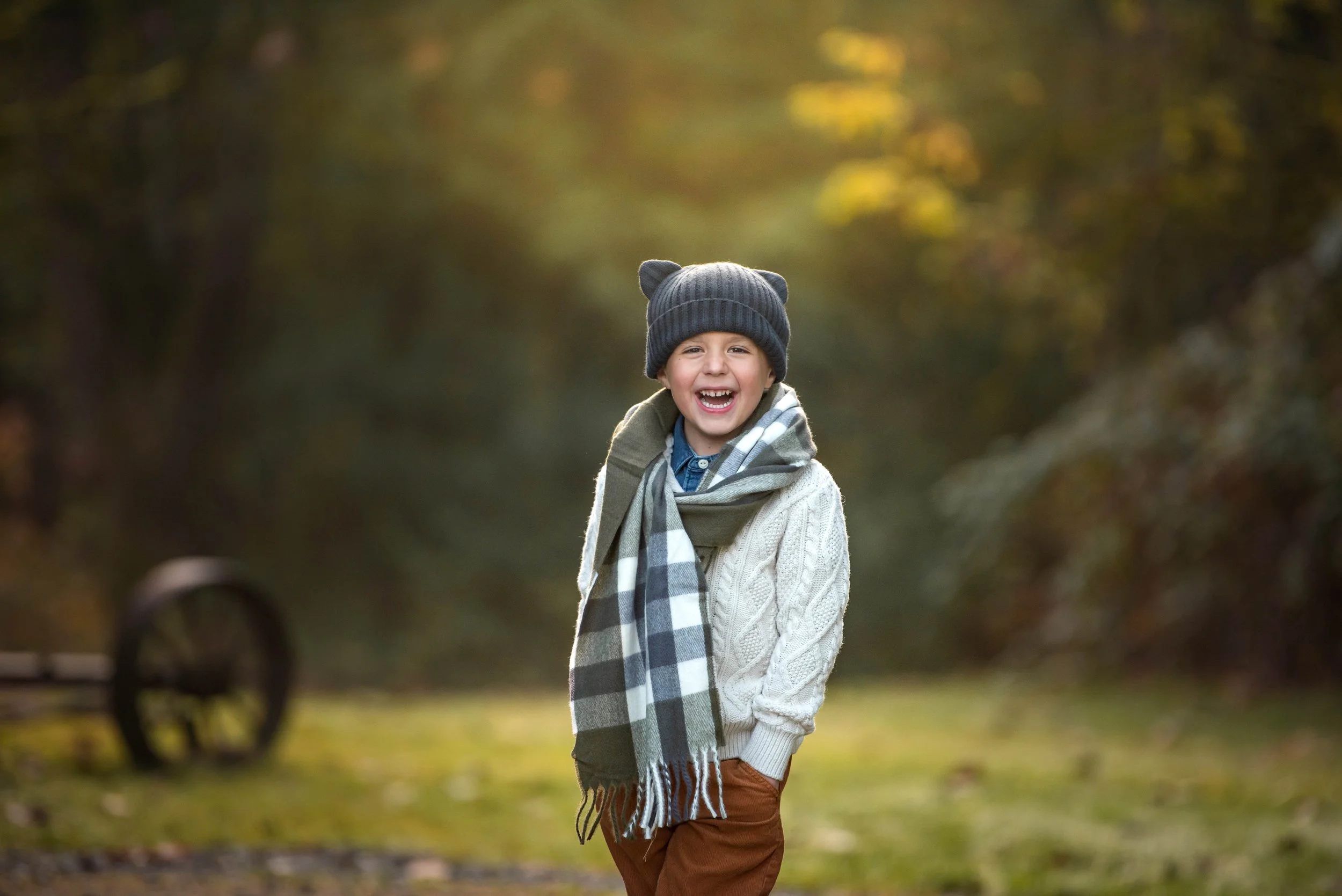 calgary-family-photographers-outdoors-97.jpg