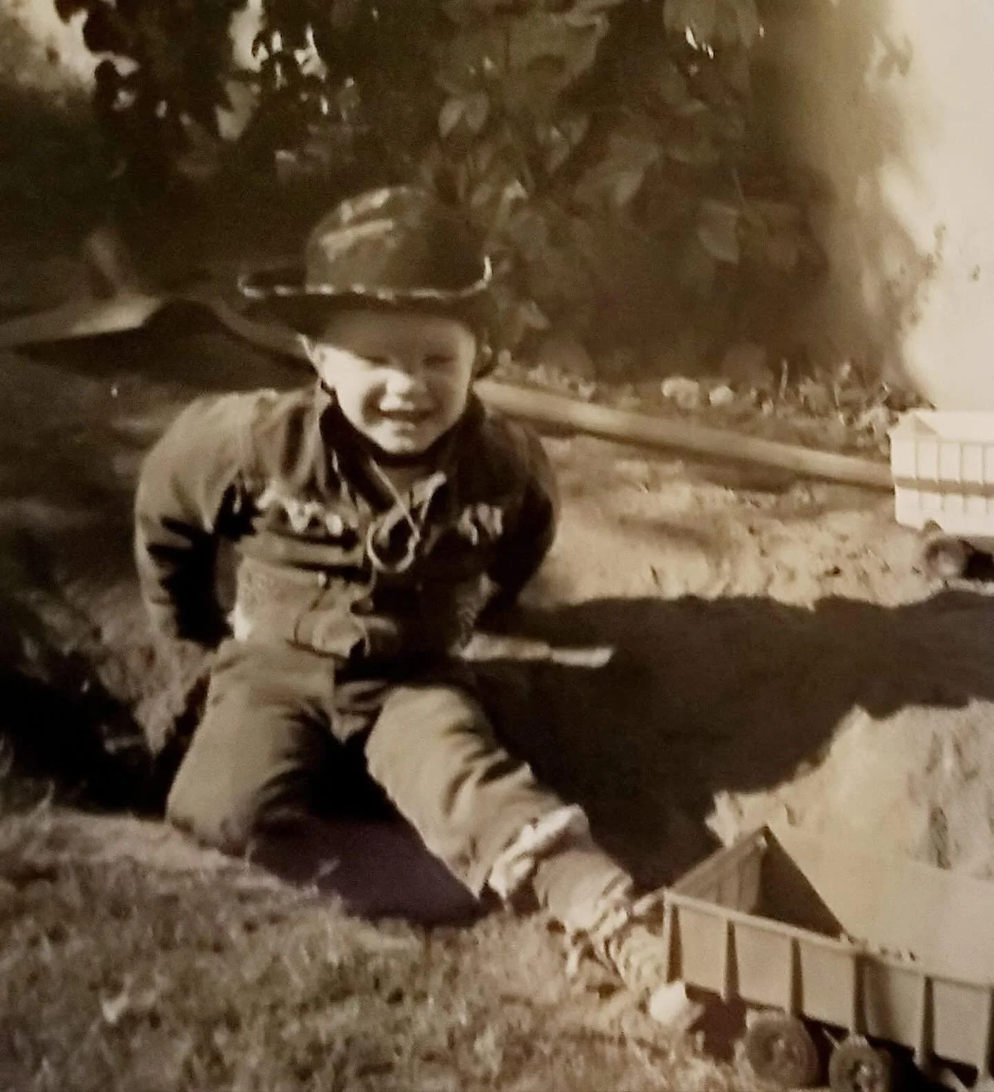 All of these guys would like to thank all of you guys for all of your beautiful, sweet, kind, funny, inspiring and very much appreciated and treasured birthday messages. I can sincerely say that each message touched this barroom guitar basher&rsquo;s