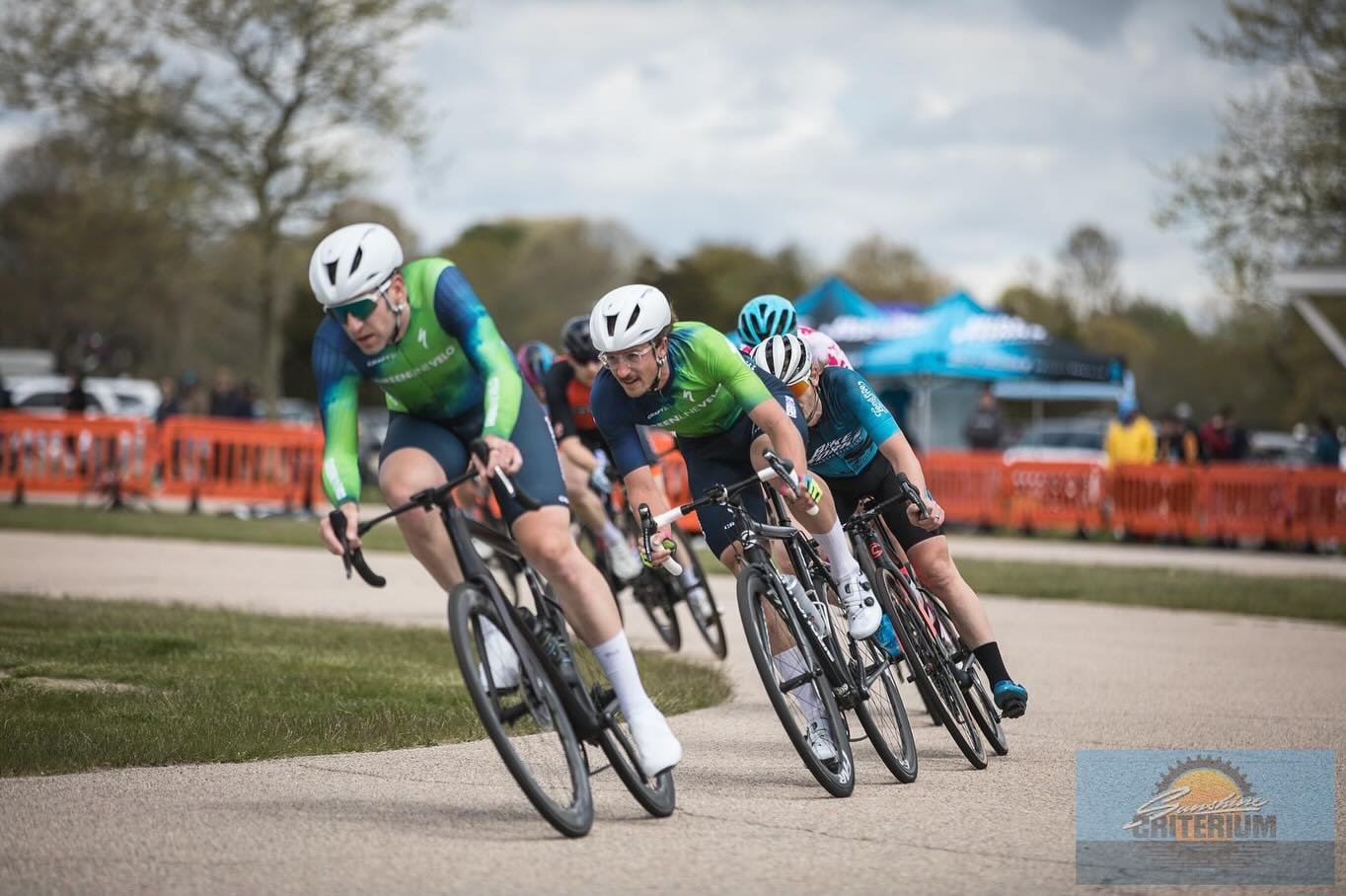 The gang got down to RI to race the Sunshine Criterium presented by Swansea Velo Club at Ninigret State Park on Saturday! AJ, Brennan, Davis, Lance, and Laszlo turned up for the P123 field, while Jimmy held it down solo in the 4/5 field. 

Both races