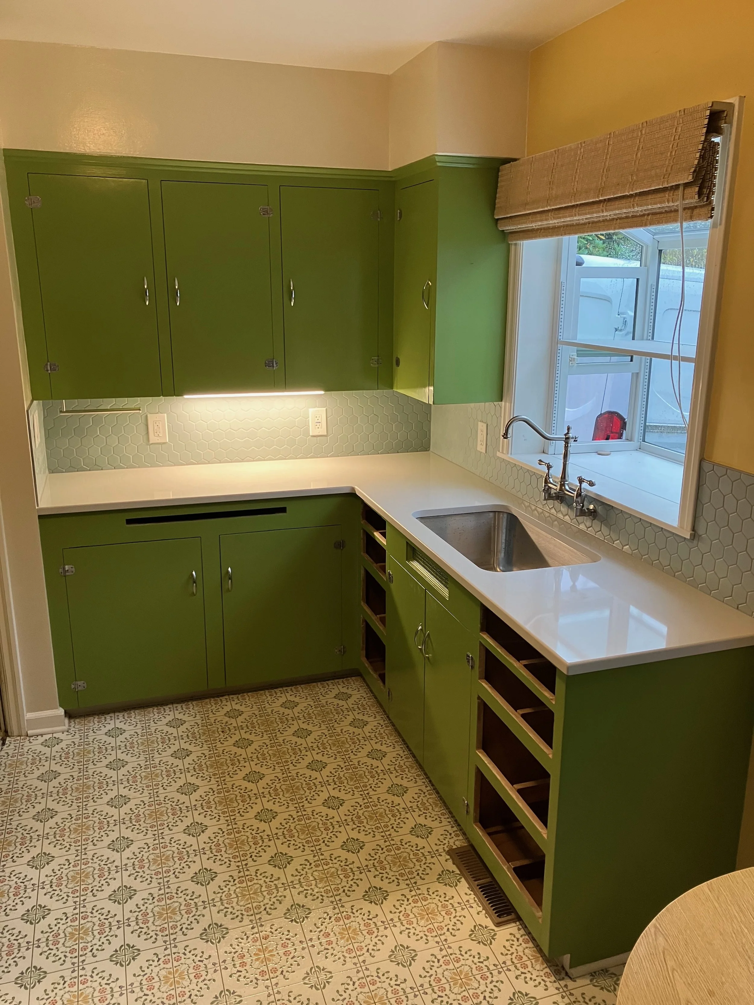 Portsmouth Quartz counters and tile backsplash