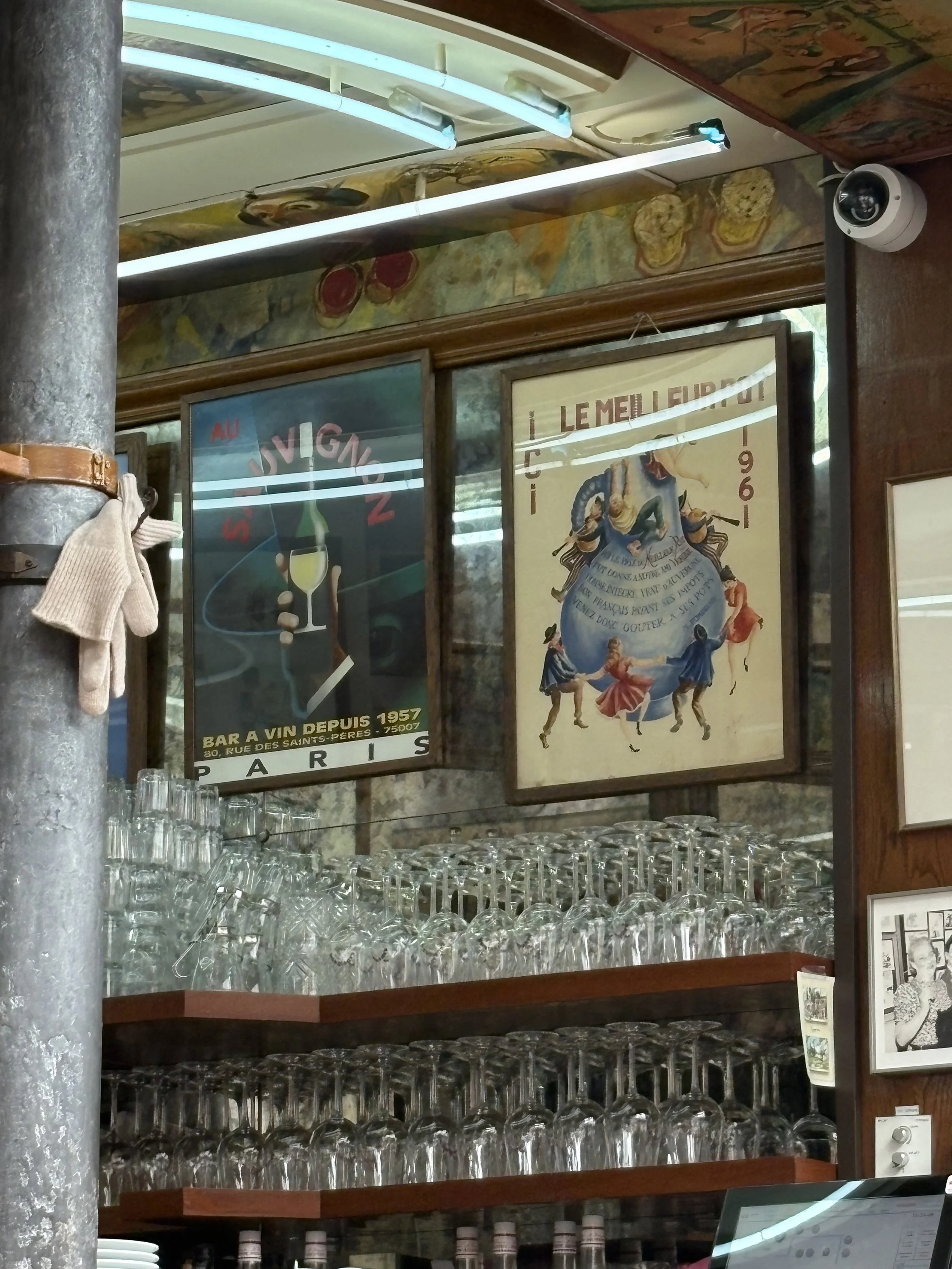 bar.jpg