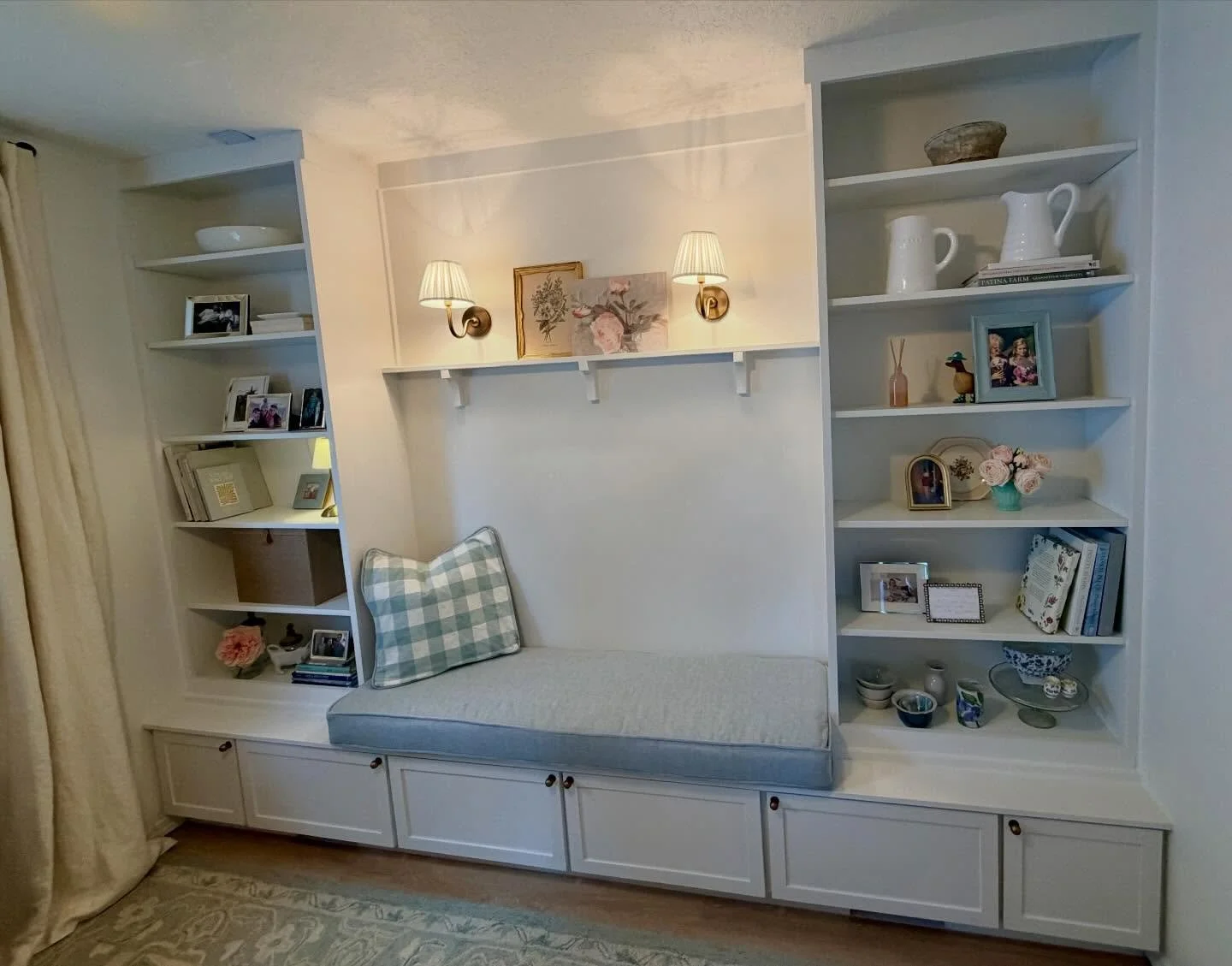 This little reading spot is made even more comfortable with this bench seat cushion. #customslipcovers #slipcovers #Spokaneslipcovers #homedecor