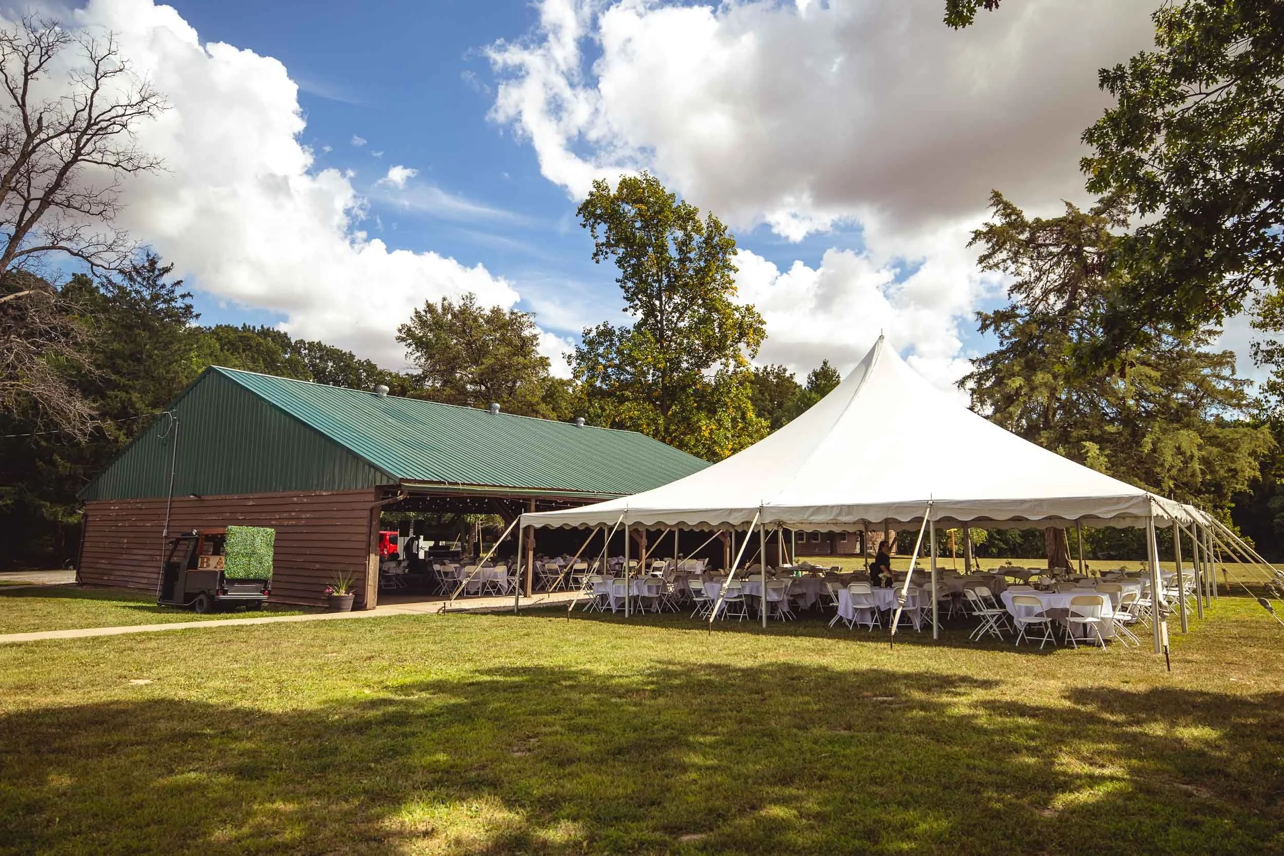 Western Illinois wedding photo_josh and lindsey photo